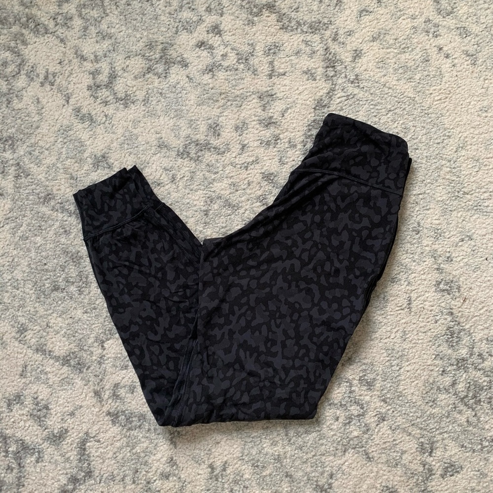 lululemon align jogger 28”